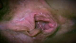 ���້າພະ Sexy ຫນາມຊຸ່ມບ້ານ Solo Mastubation ກັບ Dildo ເປັນ