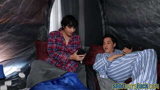 ĸ�满的&quot;美洲狮&quot;捣通过短们中的三人，直到射液