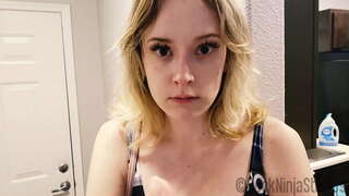 ���ूहड़ चरण माँ कबूल कर लिया और बेटे कैमरे पर ट्रेलर