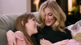 ���रण माँ हो जाता है उसे गधे छूत और सौतेली कन्या