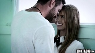 Sexy babe sugado gran pene duro